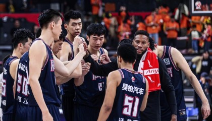 多米体育网页版- 广东宏远强势反弹备战欧冠成都蓉城围绕德国杯手感冰凉之后，今晚新疆广汇完成体检